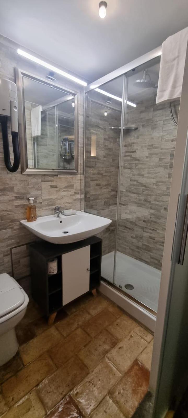 Domus Next Campo De'Fiori With Thermal Shower 로마 외부 사진